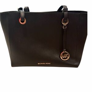 Michael Kors  Walsh Elegant Black Tote